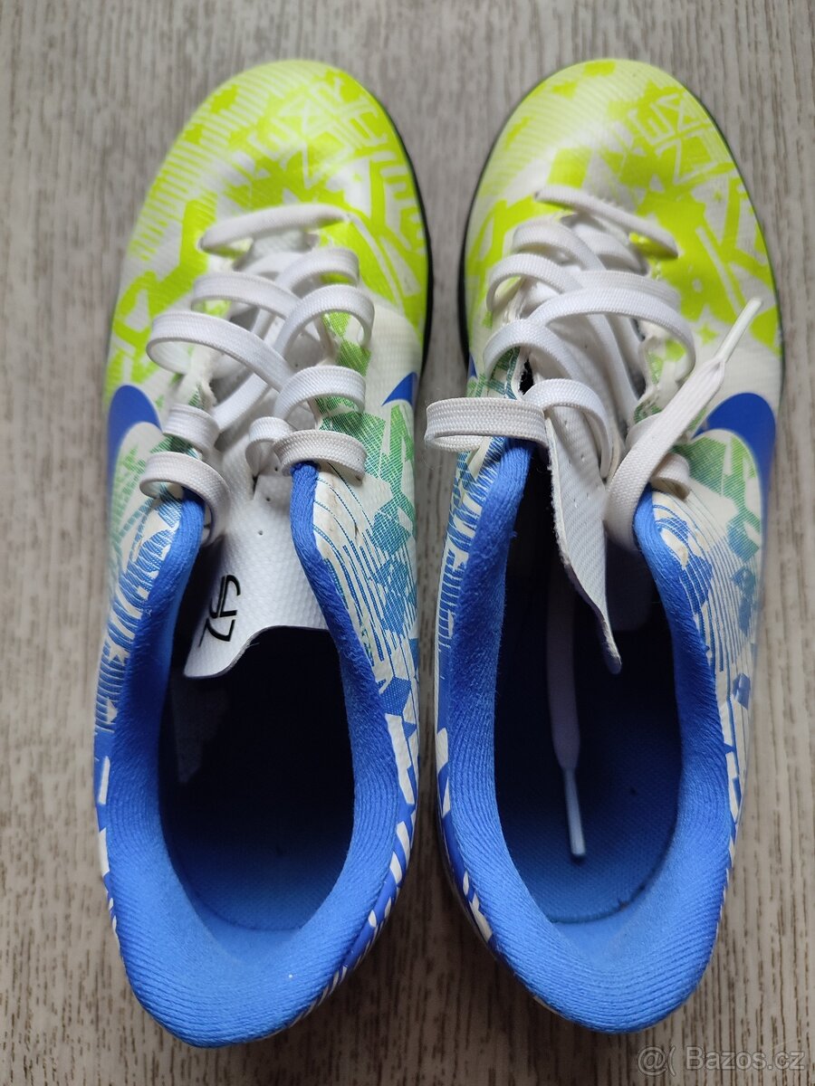 Nike-chlapecké sálovky Top stav vel.34 - 2