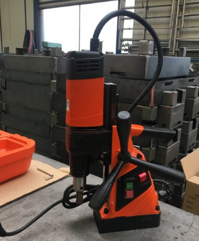 Magnetická vrtačka MINI-35_český dovoz, servis - 2