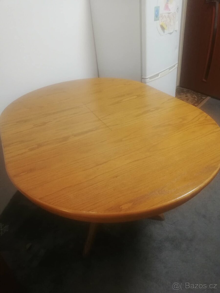 Jídelní rozkládací stůl - 2