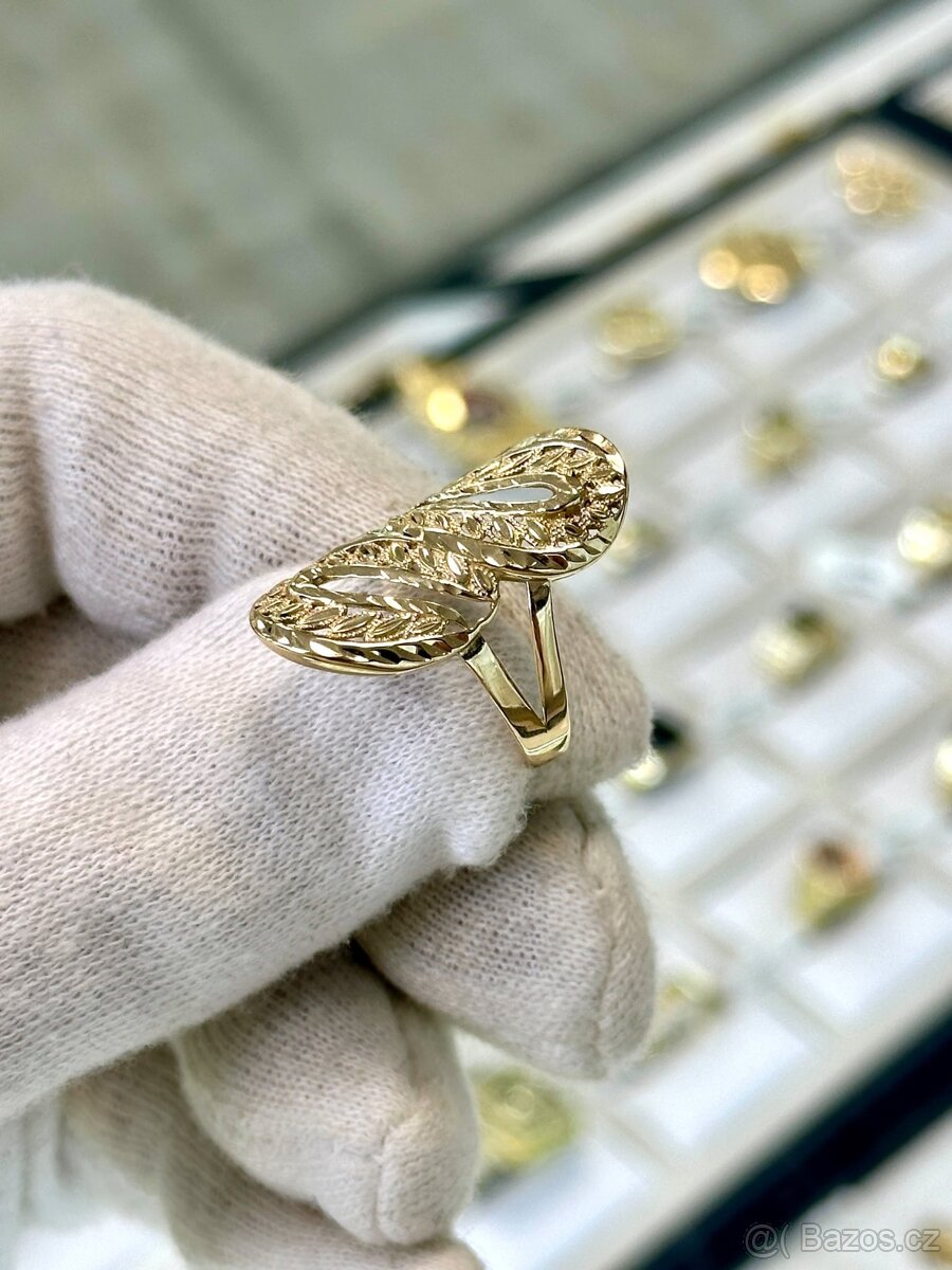 Zlatý prsten 3,27g - 2