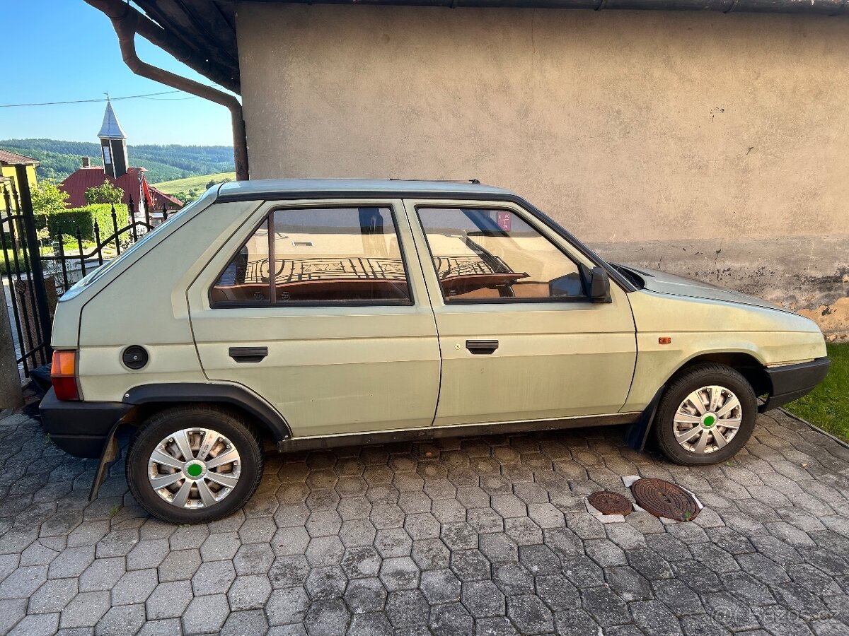 Prodám Škoda favorit 136l - 2