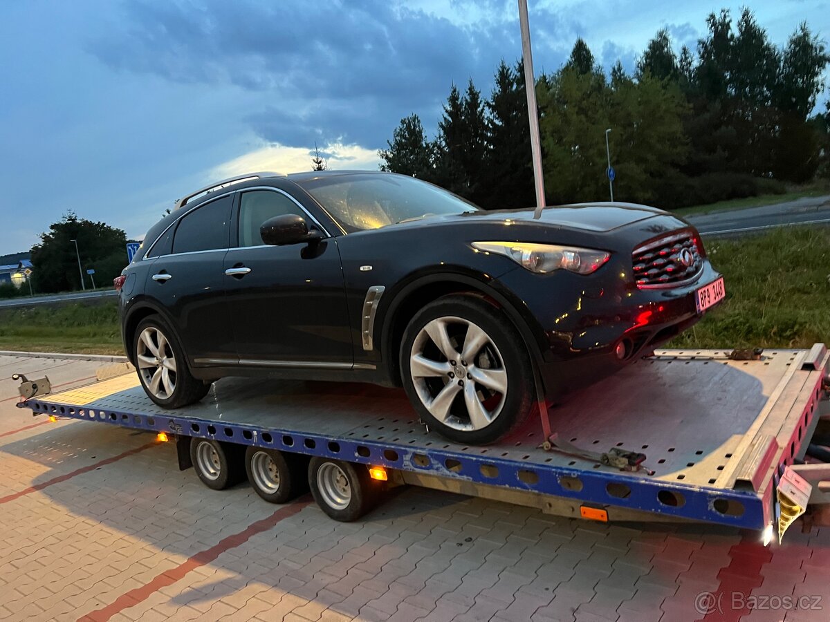 Infiniti FX 37 motor 3.7S díly z vozu - 2