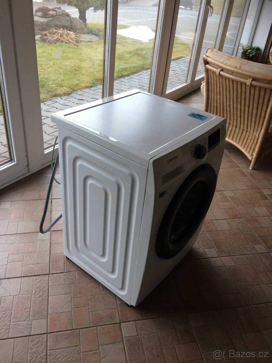 Pračka se sušičkou Samsung WD80T4046CE - 2