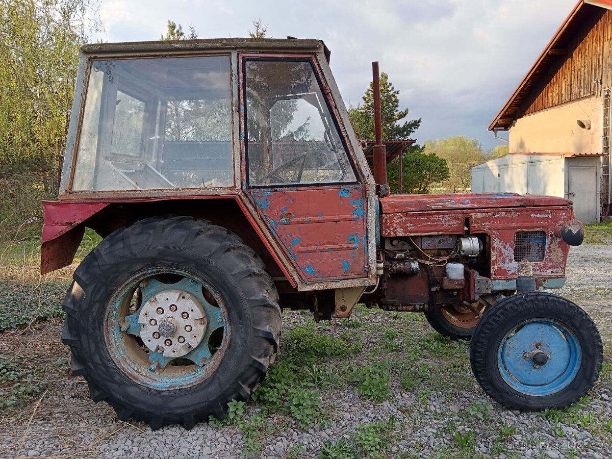 Prodám traktor Zetor - 2