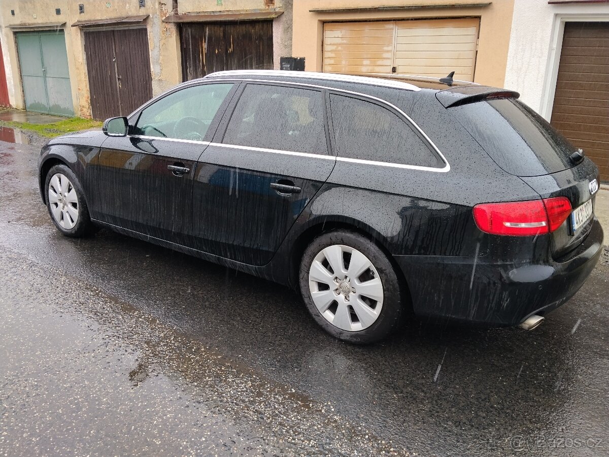 Audi A4 b8 spěchá - 2