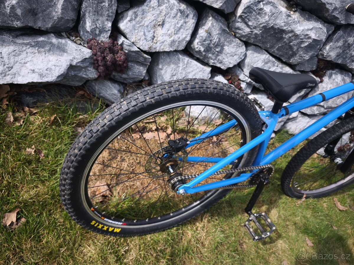 BMX / MTB kolo na pumptrack - 2