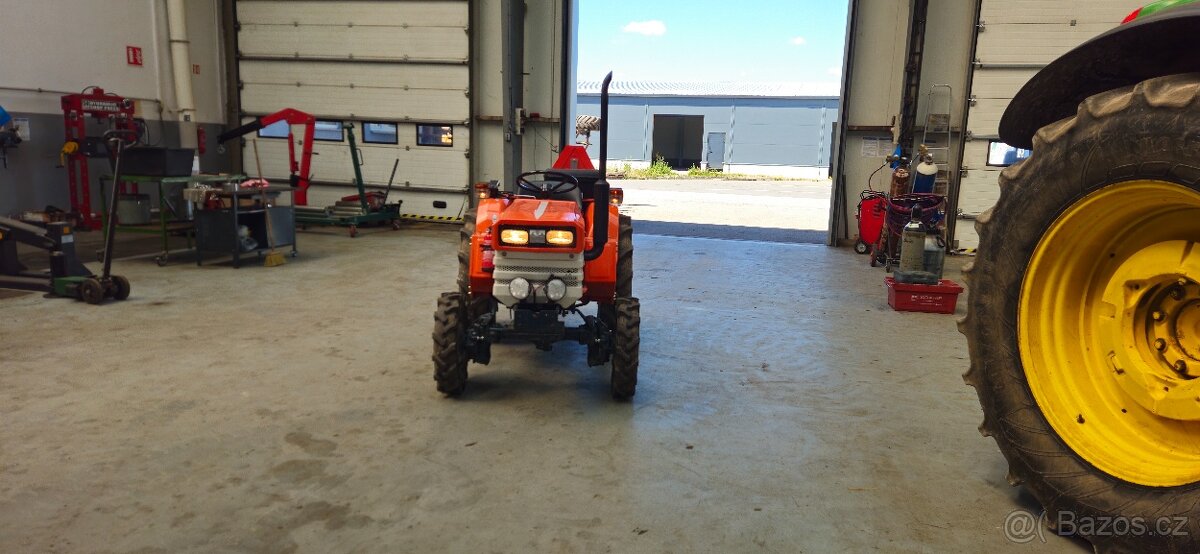 Kubota B1600 4x4 - 2
