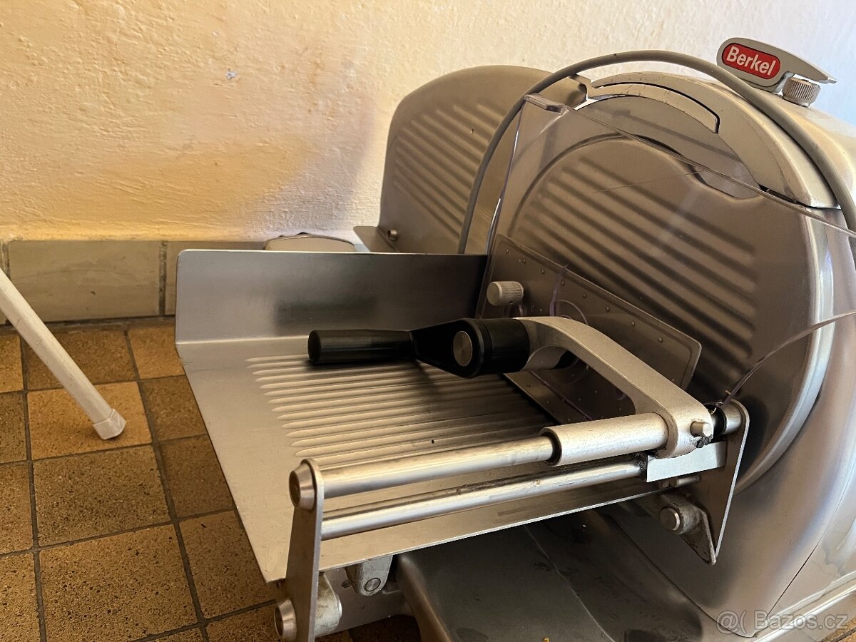 Berkel-Nářezový stroj - 2