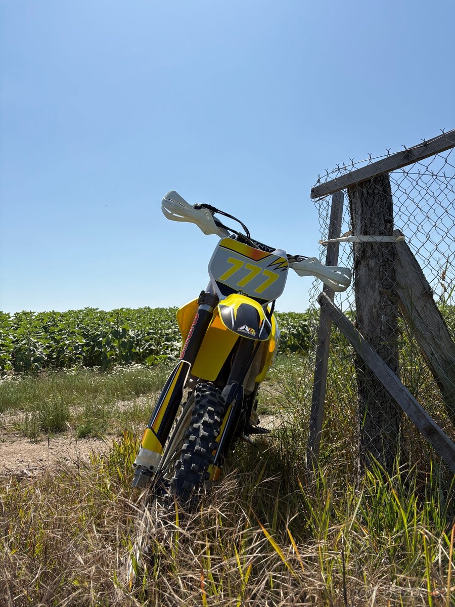 Suzuki rmz 250 2005