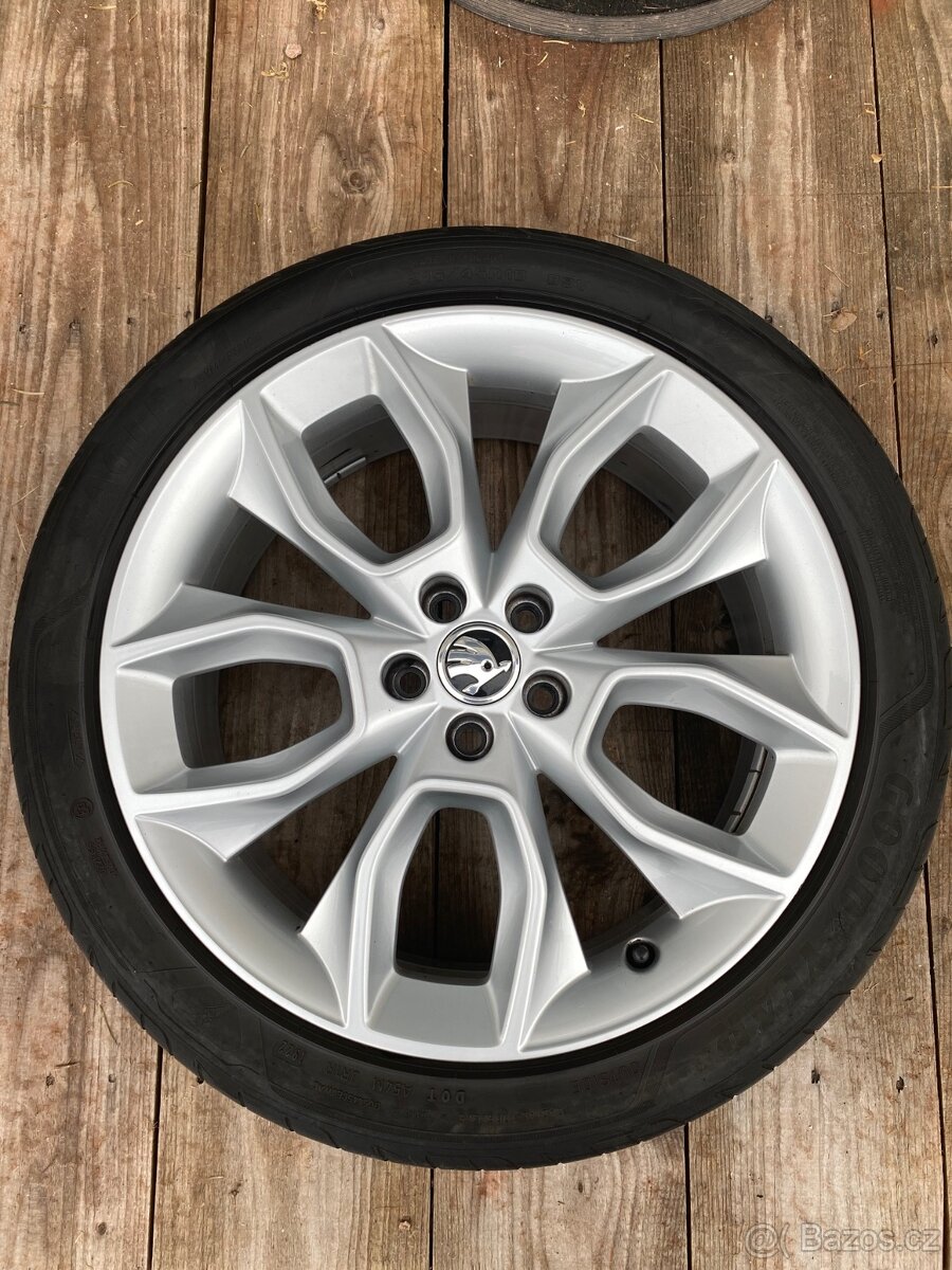 Odešlu dobírkou Originál kola 18" Crater letní pneu - 2