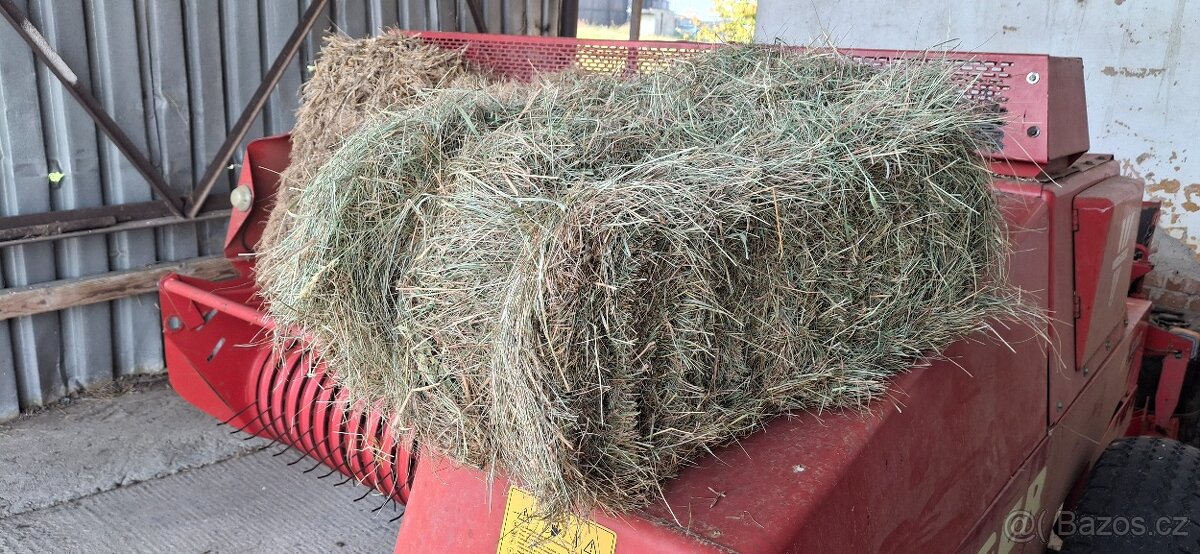 Seno - malé balíky - 2