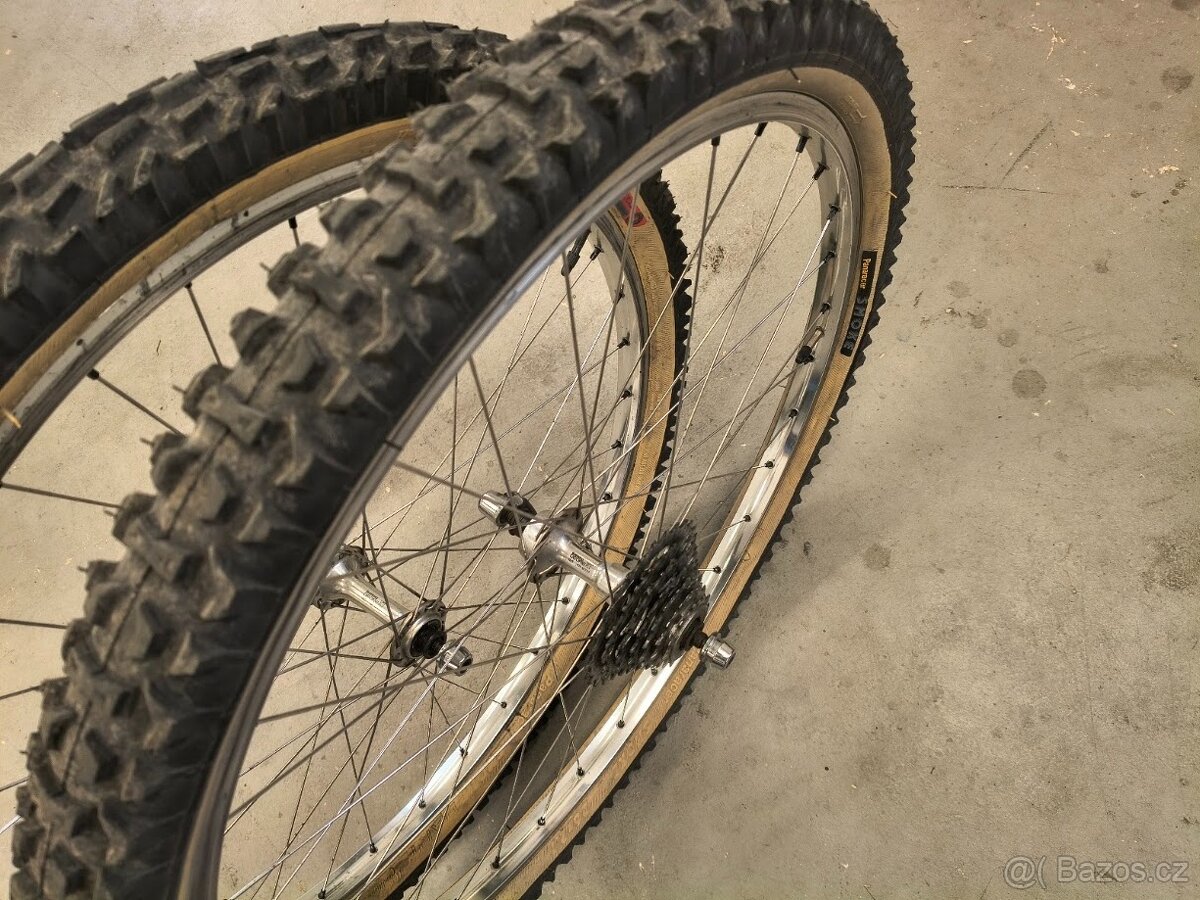 Zapletená kola 26" Shimano XT / ARAYA 7000 / Panaracer - 2