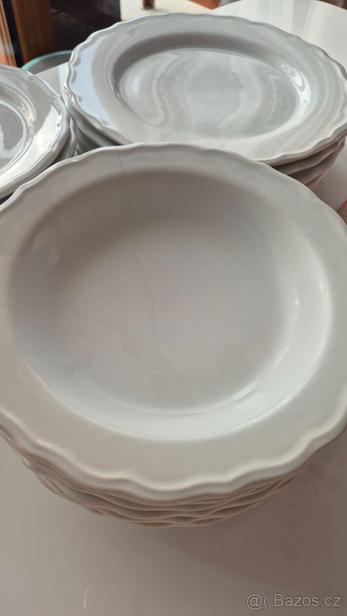 Sada bílých talířů Orion Juliet - 2