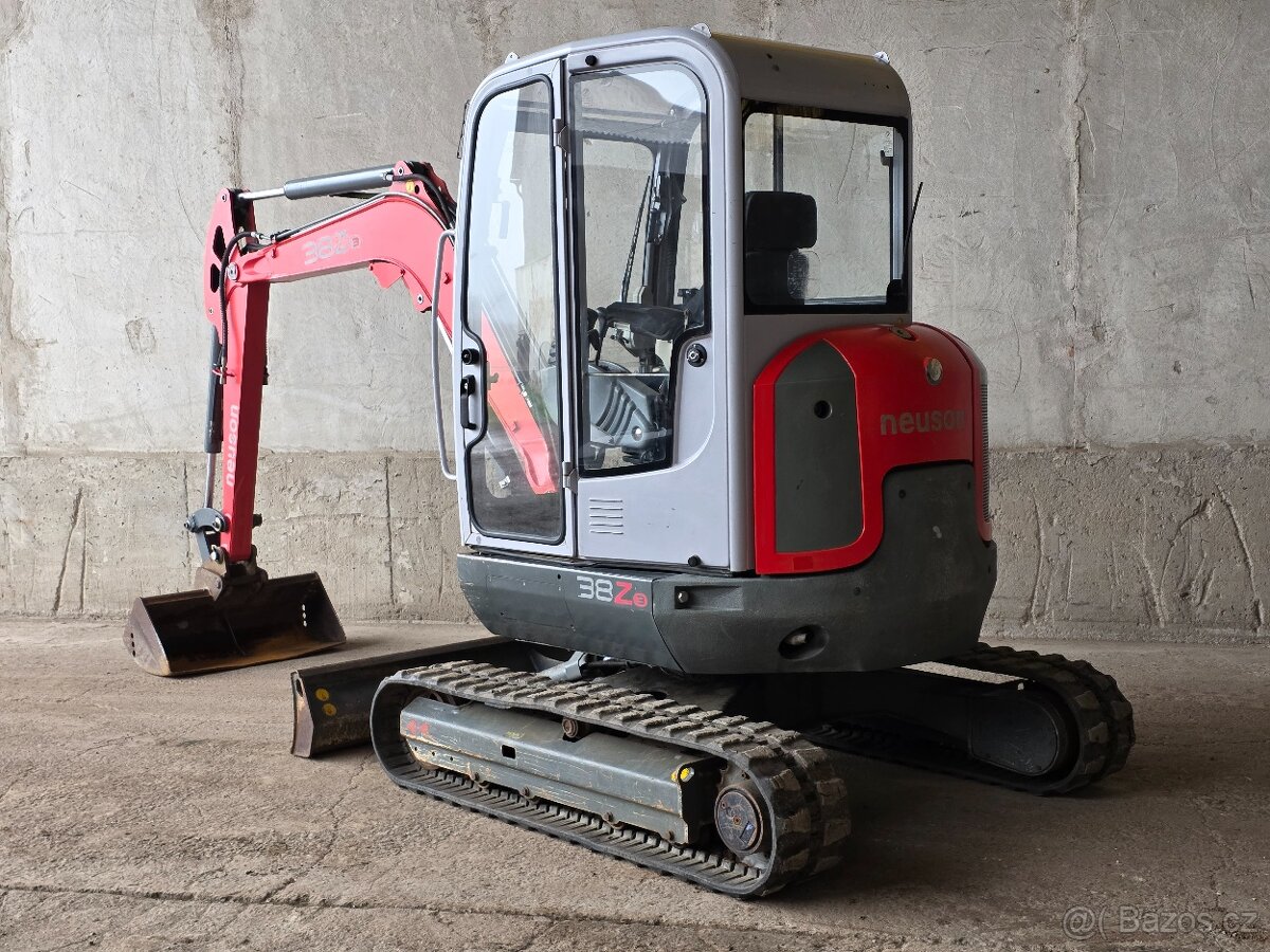 Bagr Neuson 38z3 RD - 3600kg - 2