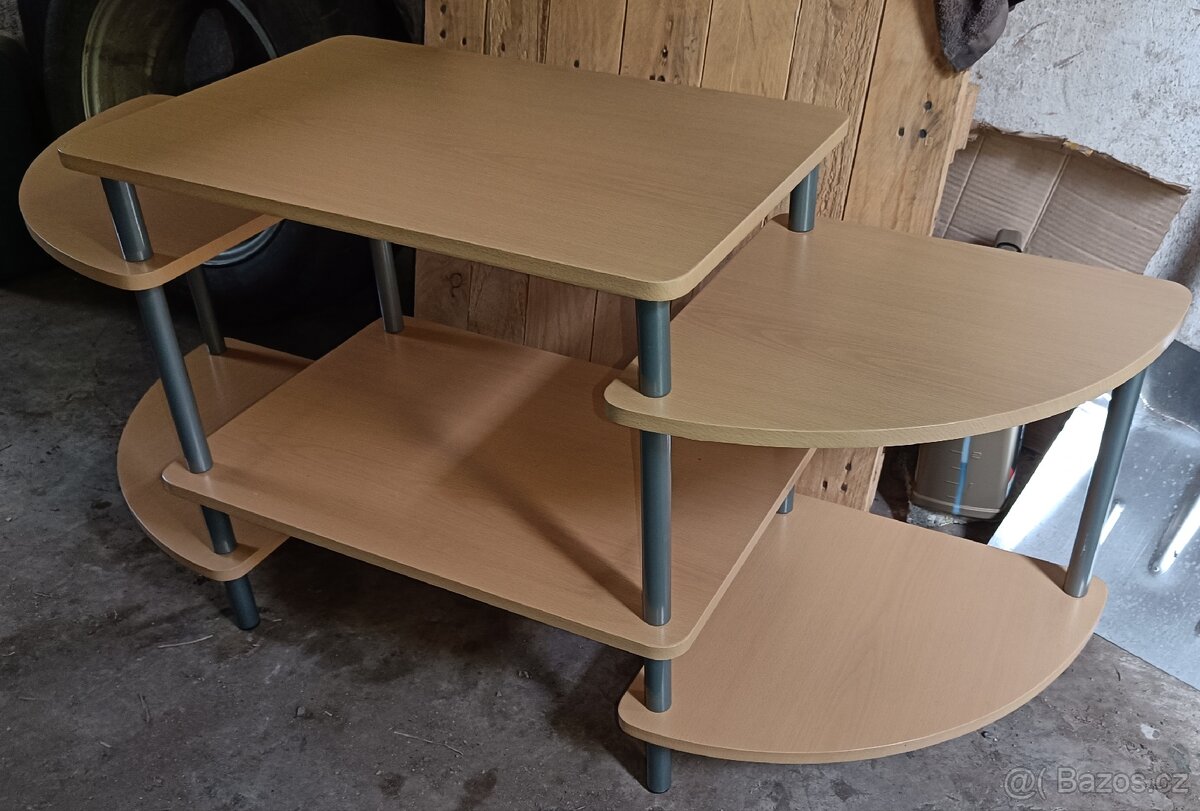 TV/květinový stolek - 2