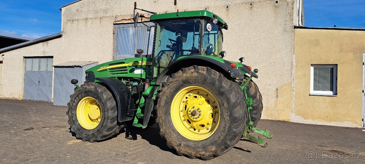 John Deere 7920 - 2