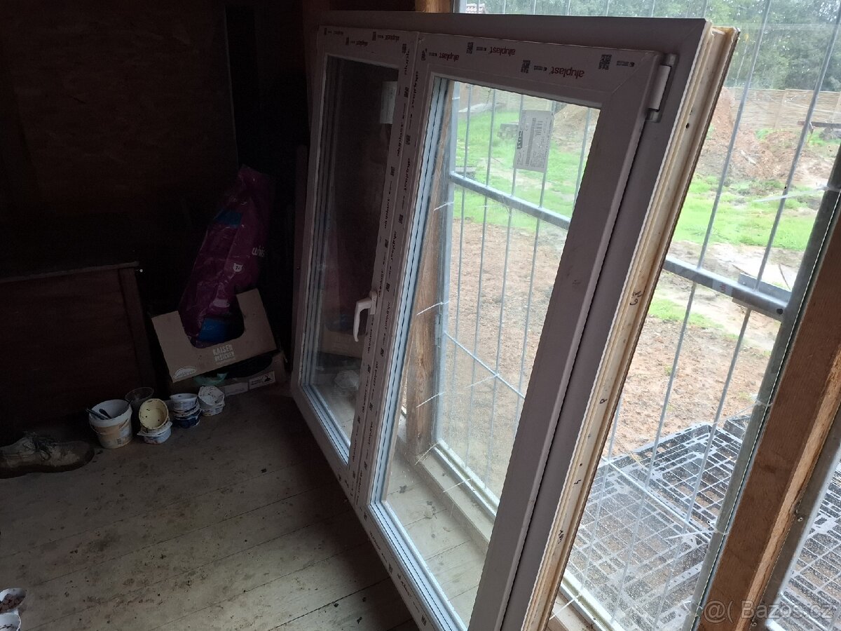 Plastové okno zlatý dub - 2