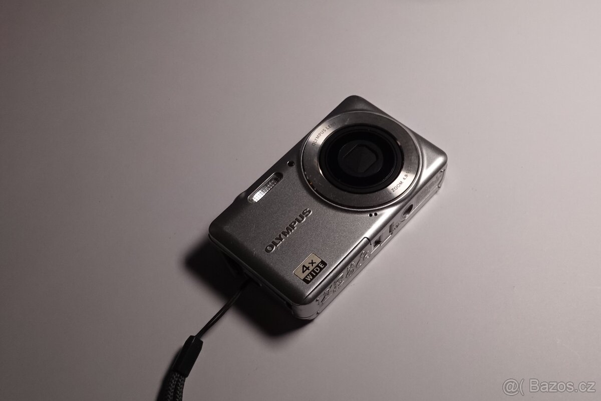 Olympus VG-150 stříbrný - 2