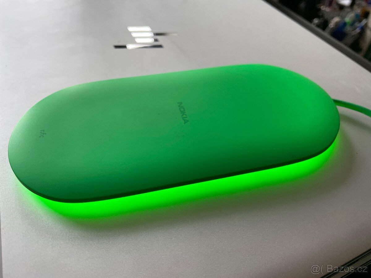 Nokia (Microsoft) DT-903 bezdrátová nabíječka Qi - 2