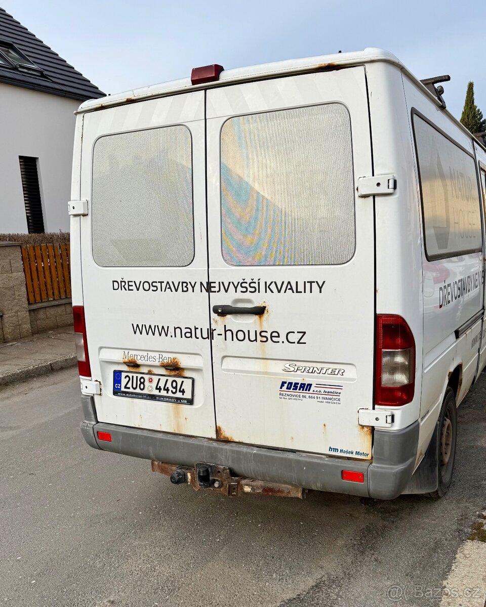 Mercedes Benz Sprinter - 2
