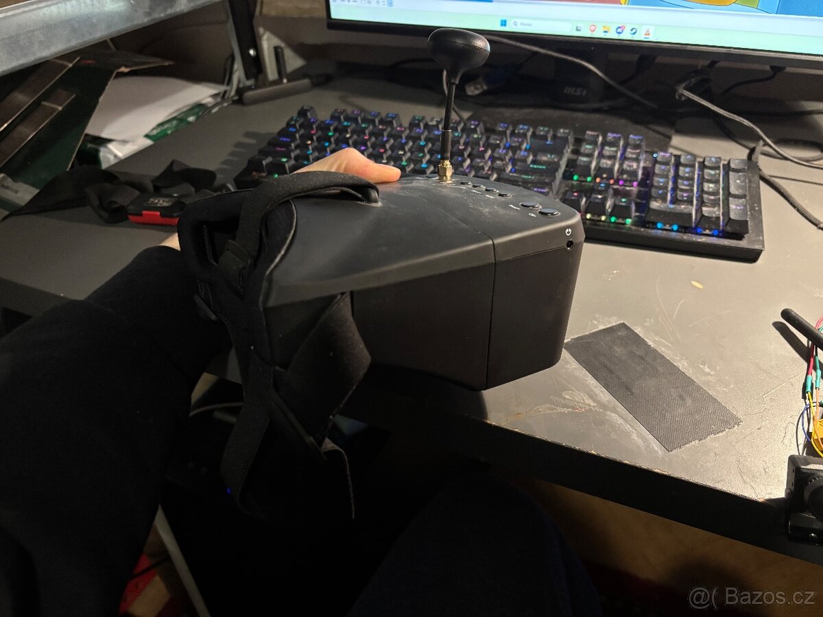 FPV BRÝLE EACHINE EV800 FPV 5.8GHz 40CH - 2