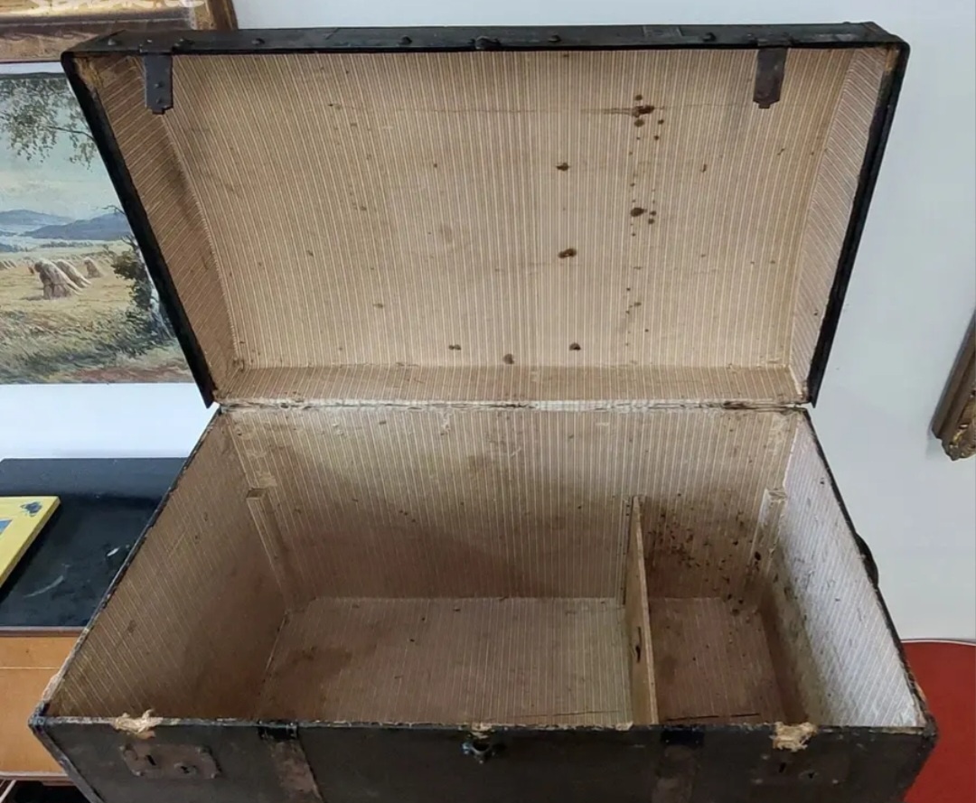 Dřevěná truhla - 2