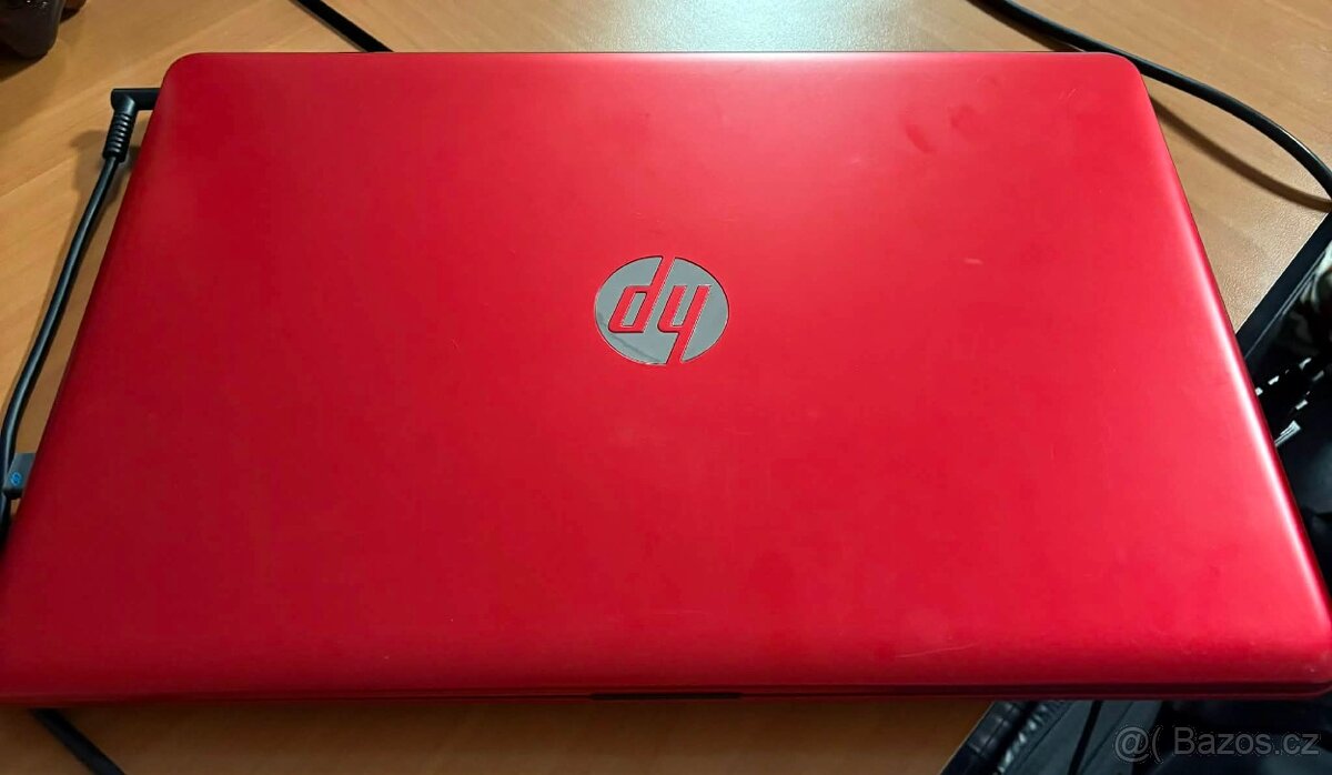 PLNĚ FUNKČNÍ NOTEBOOK HP - 2