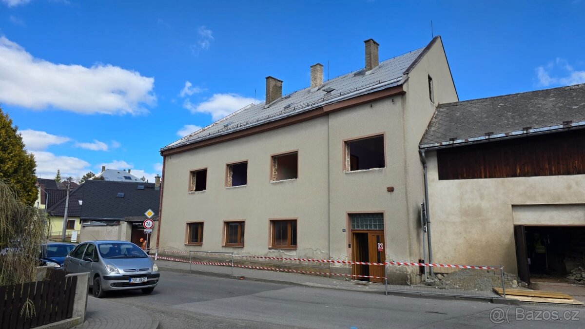 Staré trámy demontáž zdarma - 2