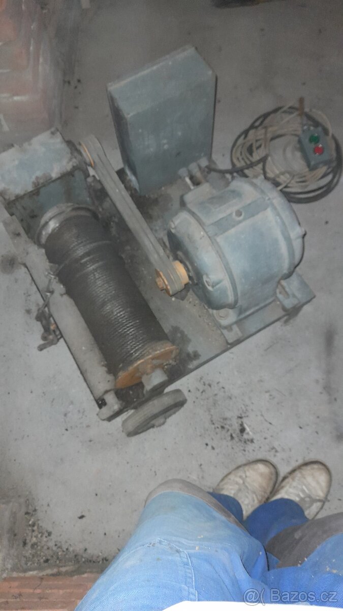 Stavební vrátek - 2