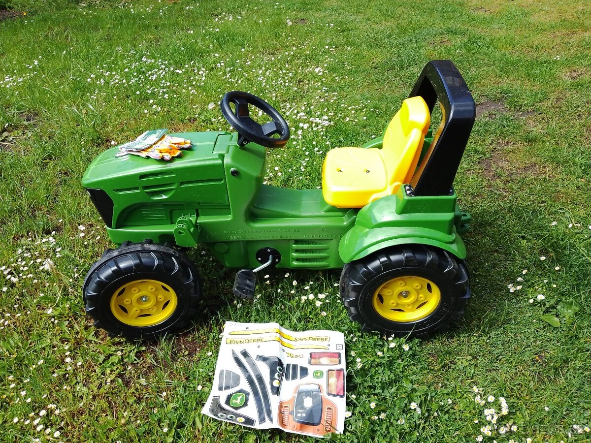 Traktor šlapací John Deere - 2