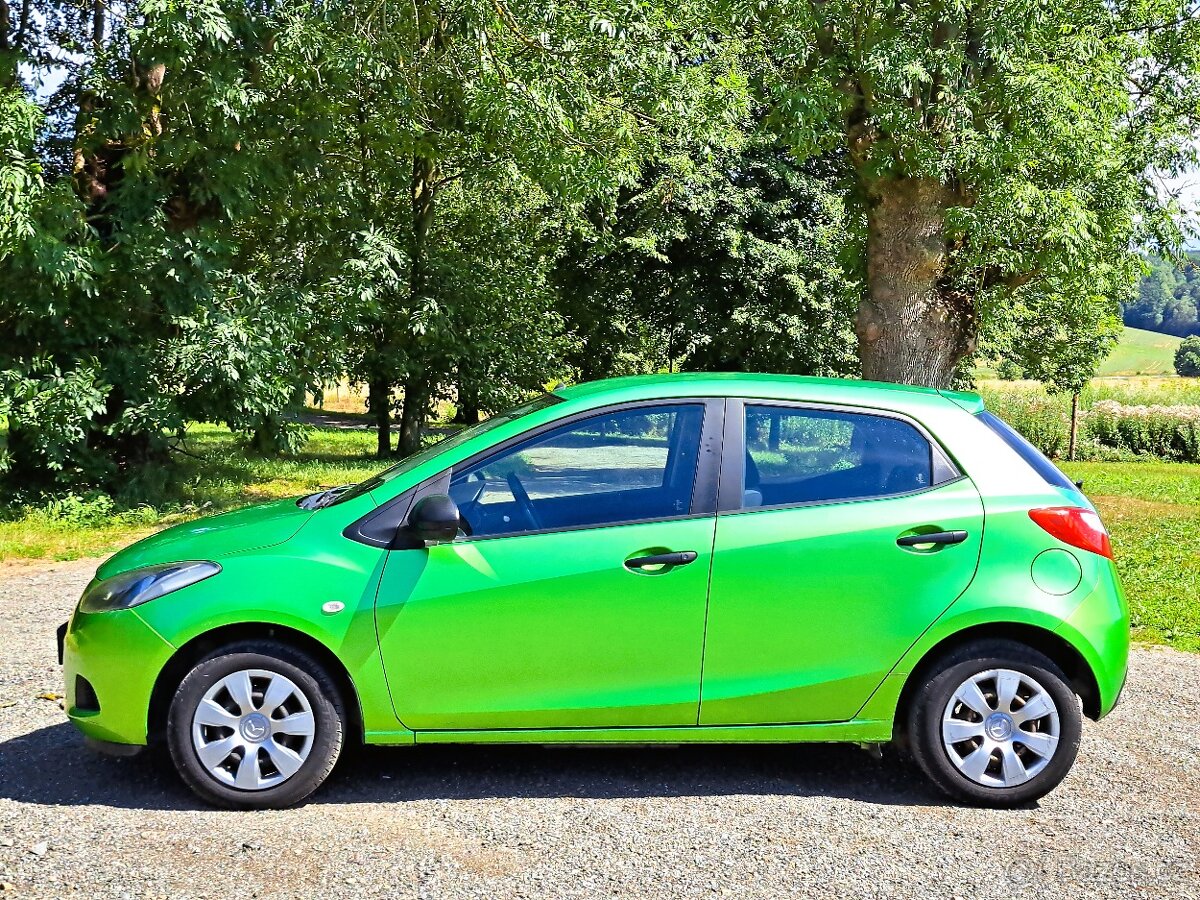 Mazda 2 1.3i 55kw,r.v.2010,po STK - 2