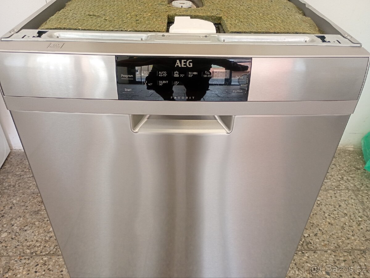 Myčka nádobí AEG 3x koš - 2