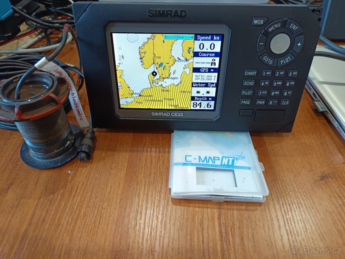 Simrad CE33 mapový plotter + fishfinder - 2