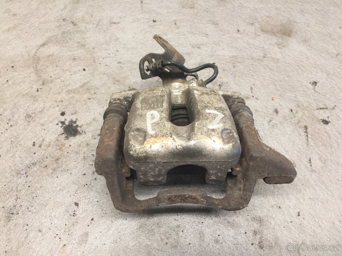 ŠKODA OCTAVIA 2 2004-2013 - PRAVÝ ZADNÍ BRZDIČ 41mm - 2