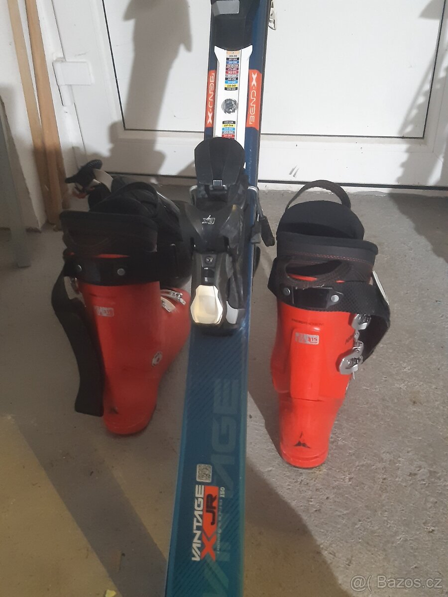 Sjezdové lyže a boty - 2