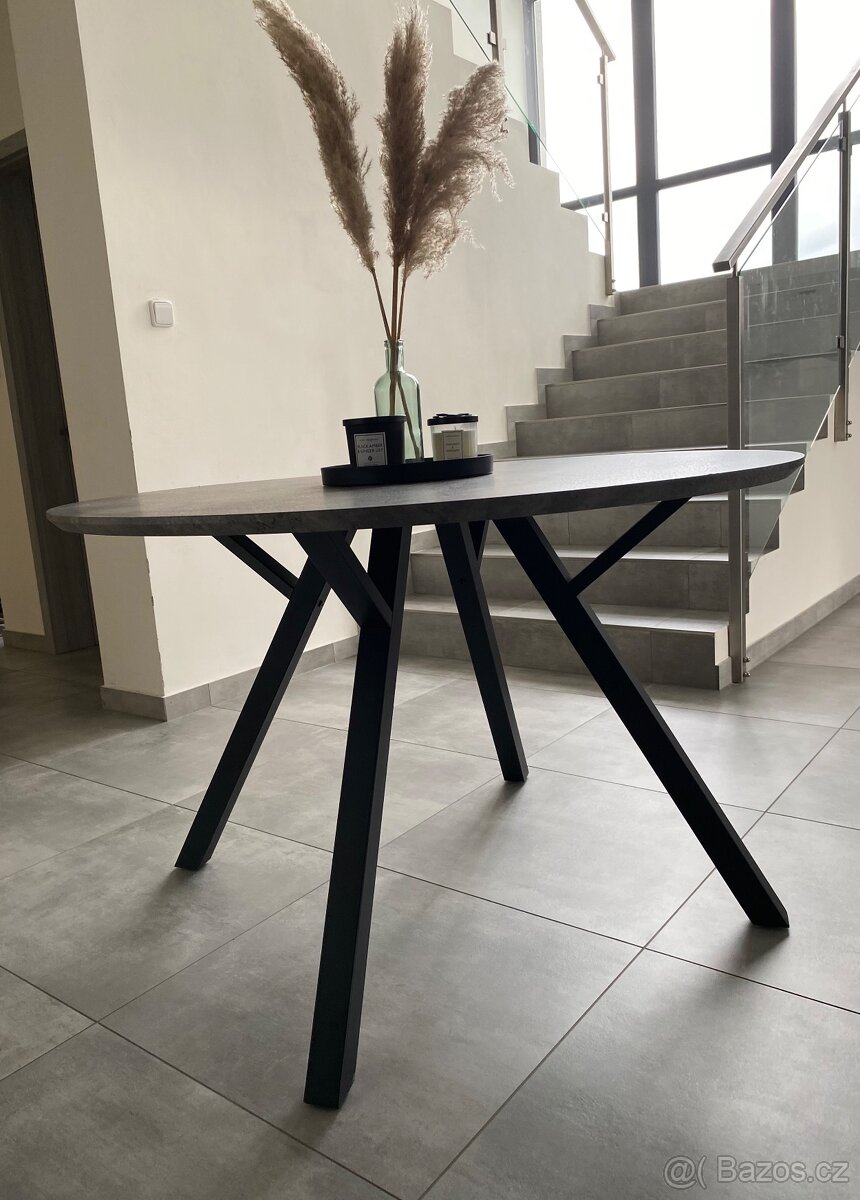 Moderní stůl - 2