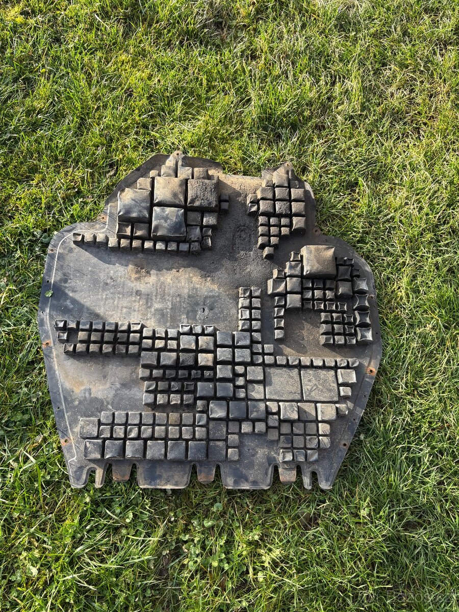 Spodní kryt motoru Octavia 1 - 2