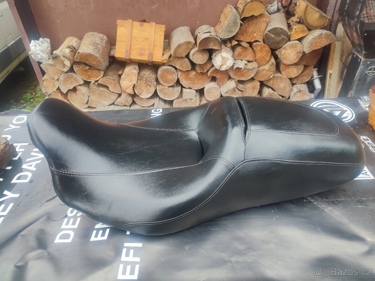 HARLEY DAVIDSON SEDLO TOURING - 2