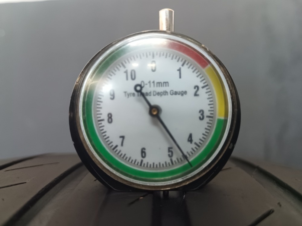 235/50 R17 CONTINENTAL (3119) - 2