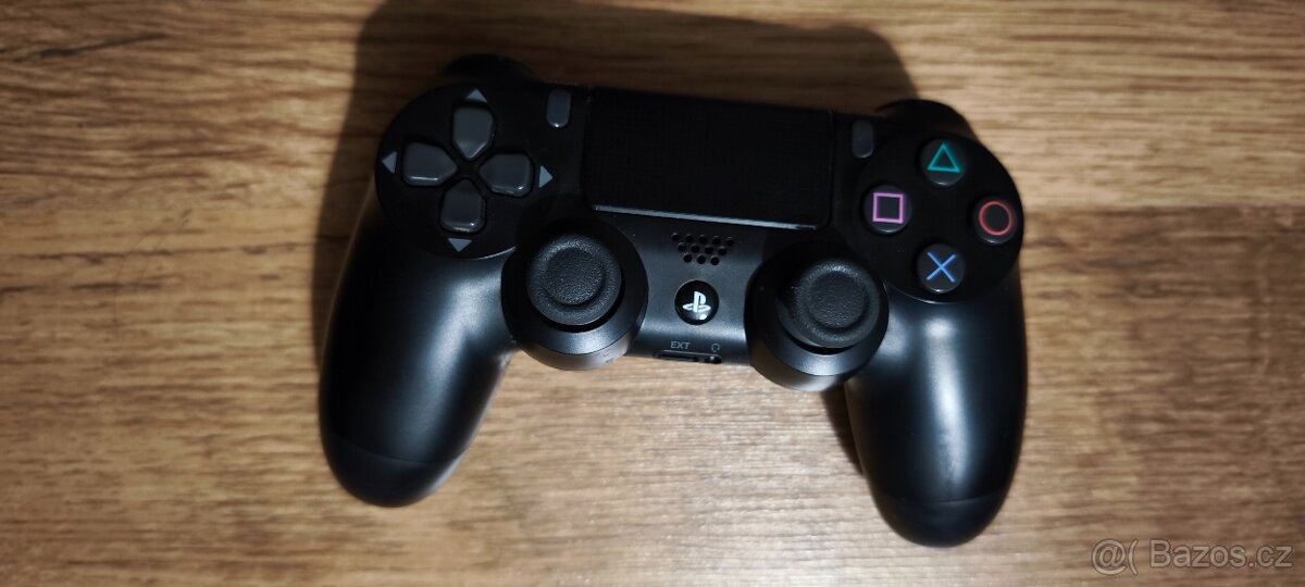 PlayStation 4 Slim 500 GB - 2