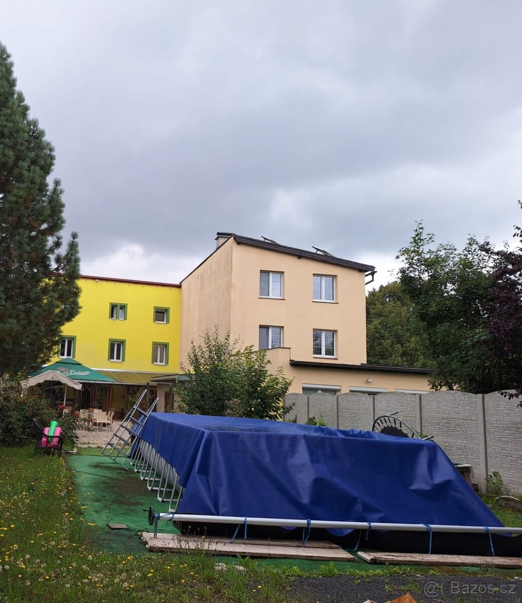 Bazén s příslušenstvím - 2