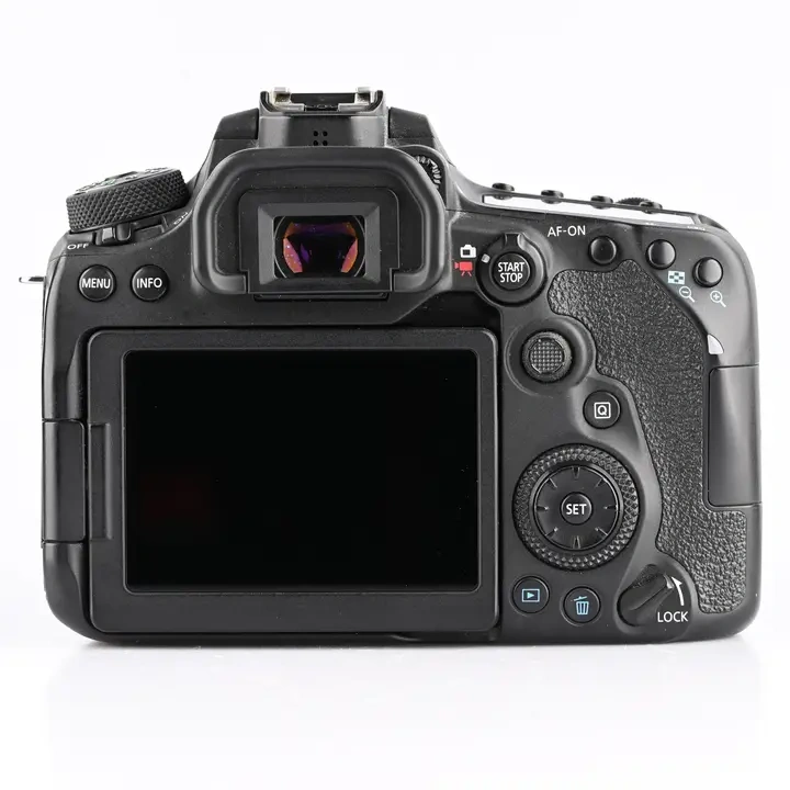Canon EOS 90D - 2