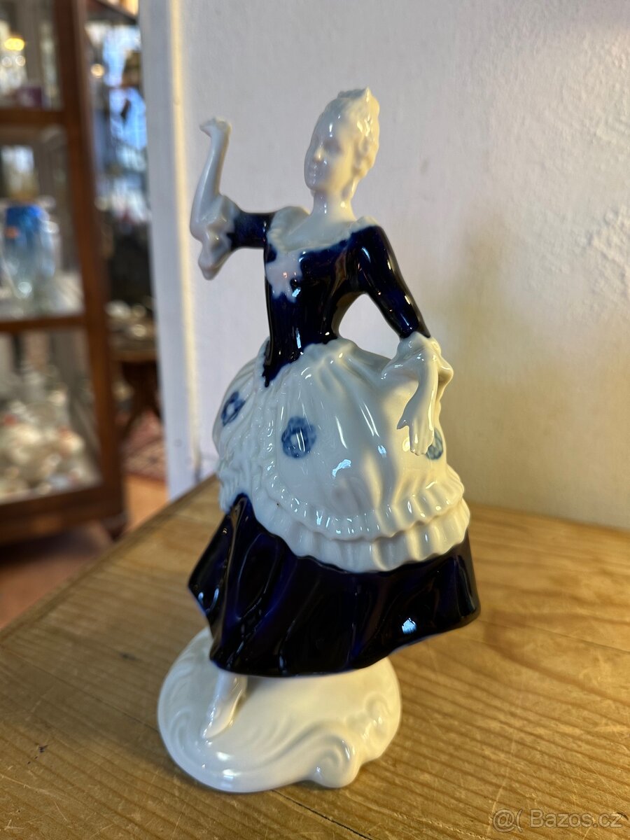 Dáma rokoko, Royal DUX - 2