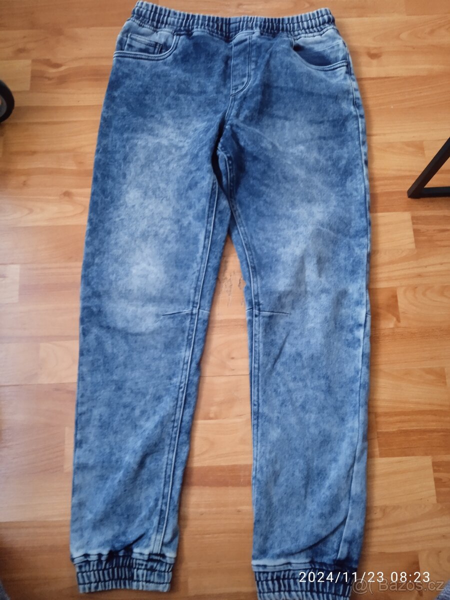 Rifle, tepláky vel 164 - 2