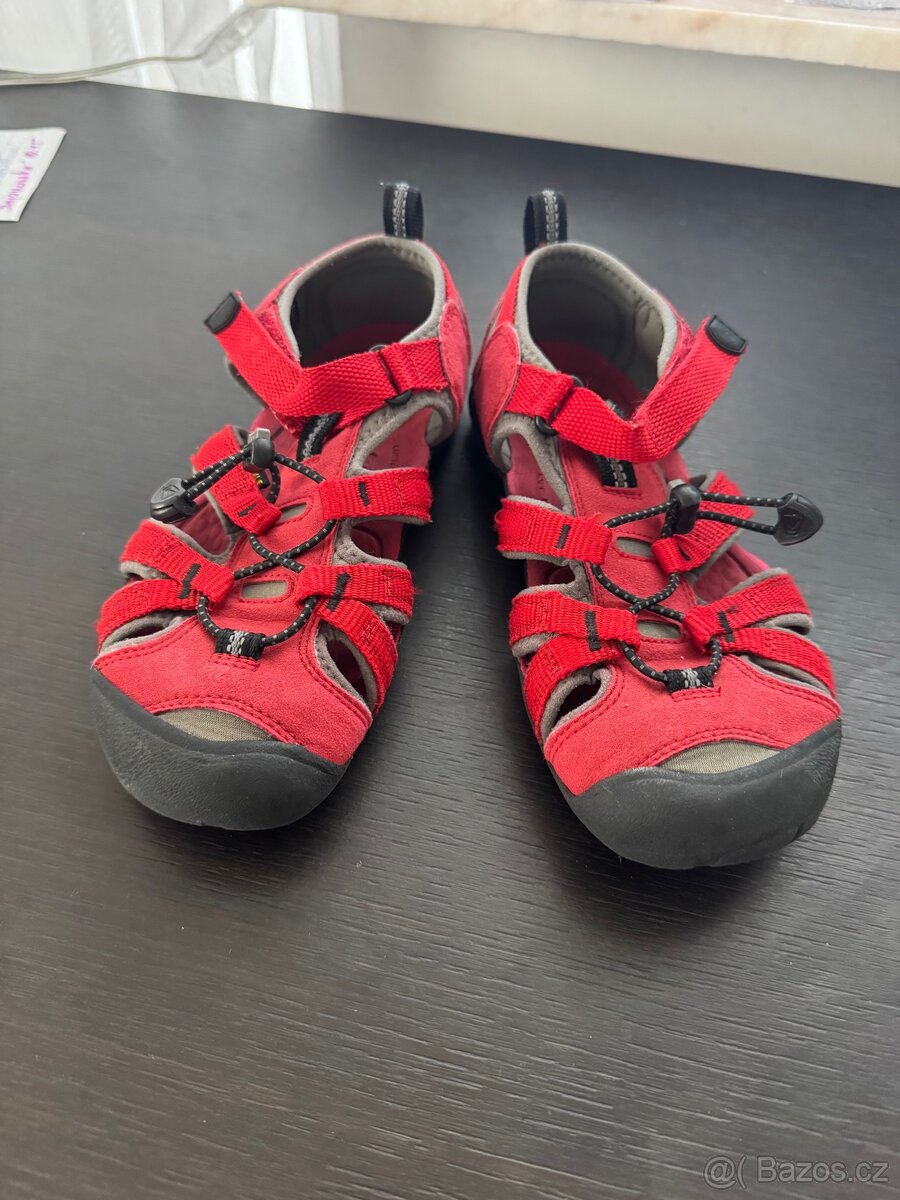 Keen č. 35 / stélka 22 cm - 2