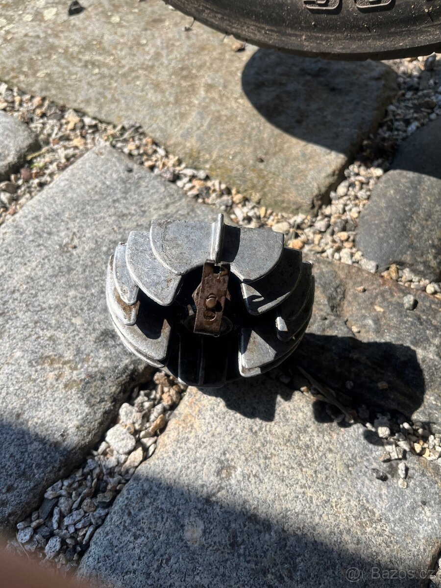 2x Hlava + válec na Jawettu 50/551 - 2