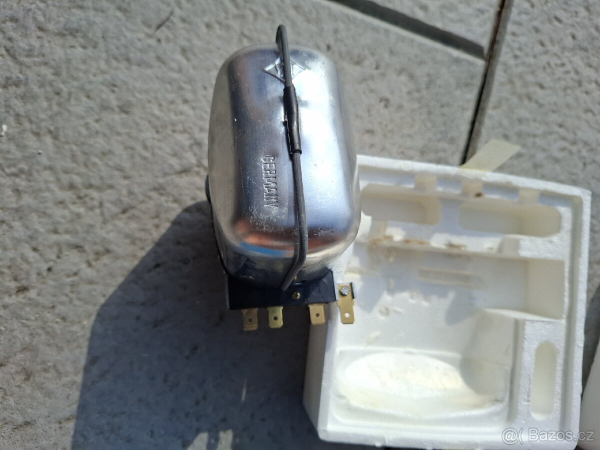 Nový motorek stěrače Porsche Mercedes - 2