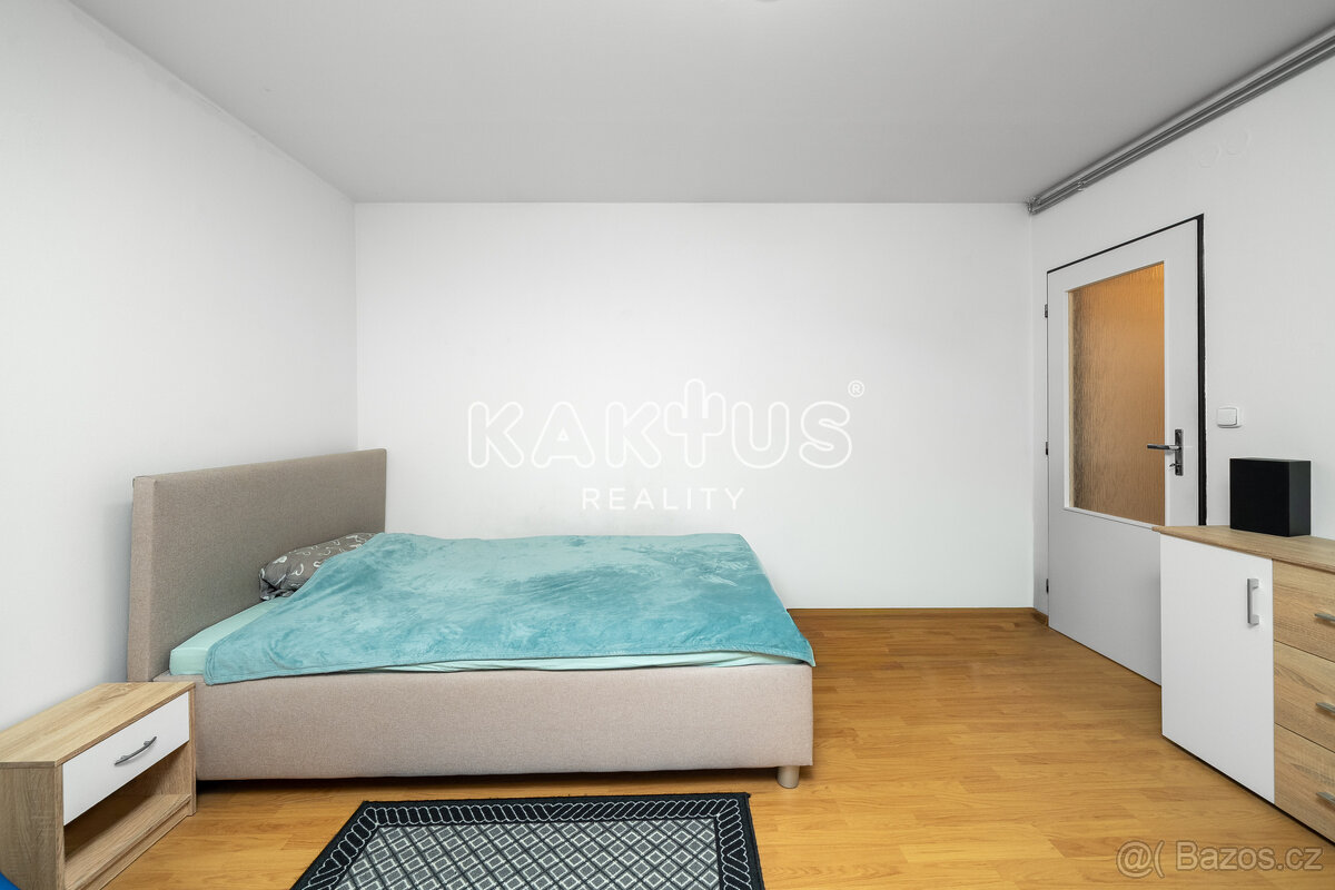 Pronájem prostorného bytu 1+1, 35 m2, ulice Roháčova, Moravs - 2