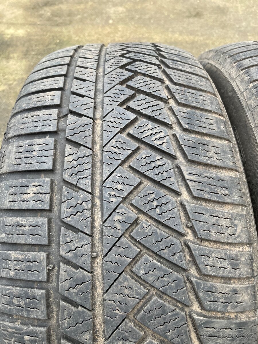 Continental 215/55R17 zimní - 2