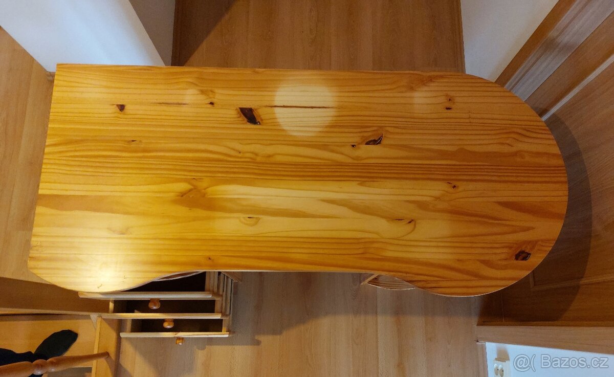 Počítačový stůl - 2